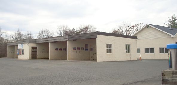 Dixon Street CarWash: 1603 Dixon St, Fredericksburg, VA 22401